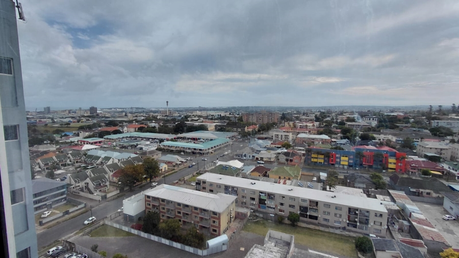 To Let 2 Bedroom Property for Rent in Southernwood Eastern Cape